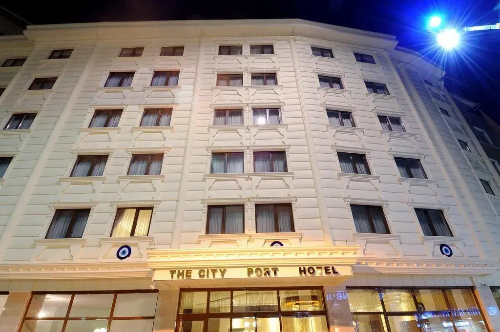 The City Port Hotel — фото