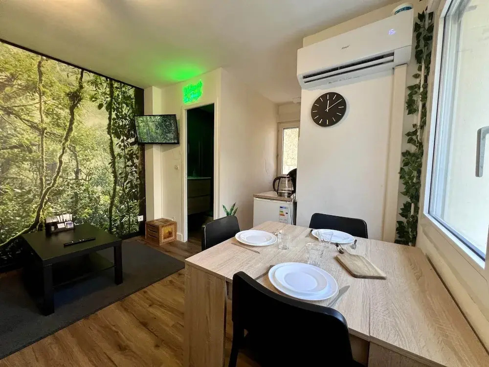 Voir la photo 3 — Quiet & Stylish Home With Garden
