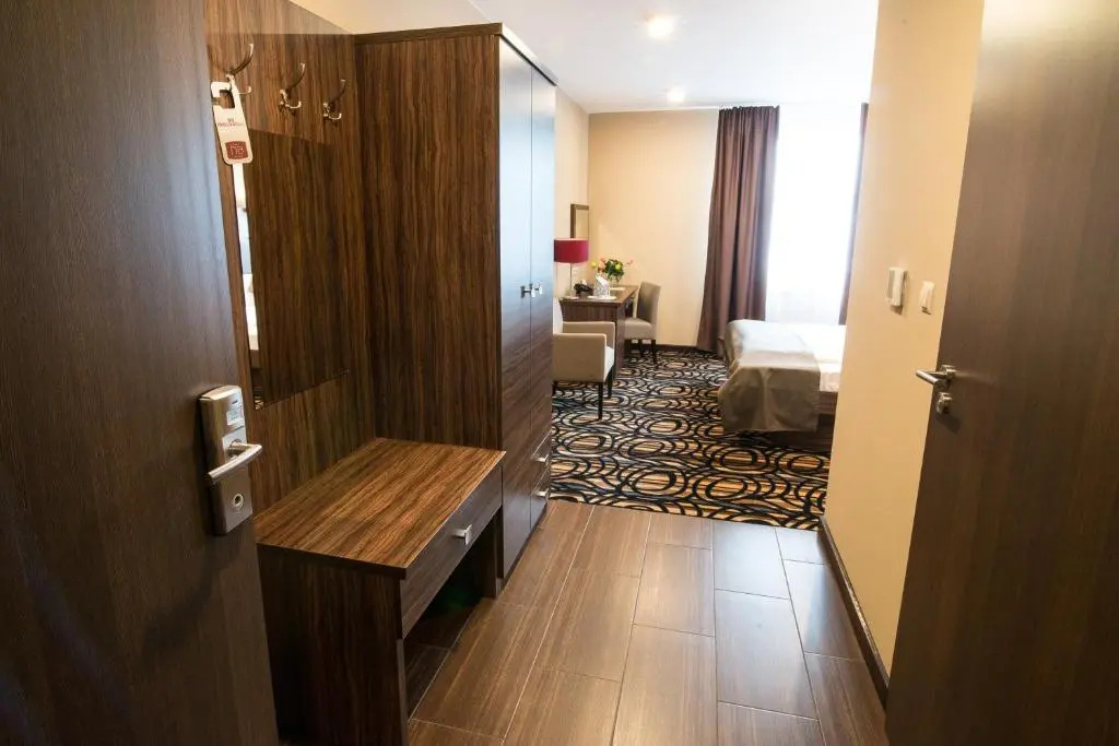 Standard Double room (full double bed)