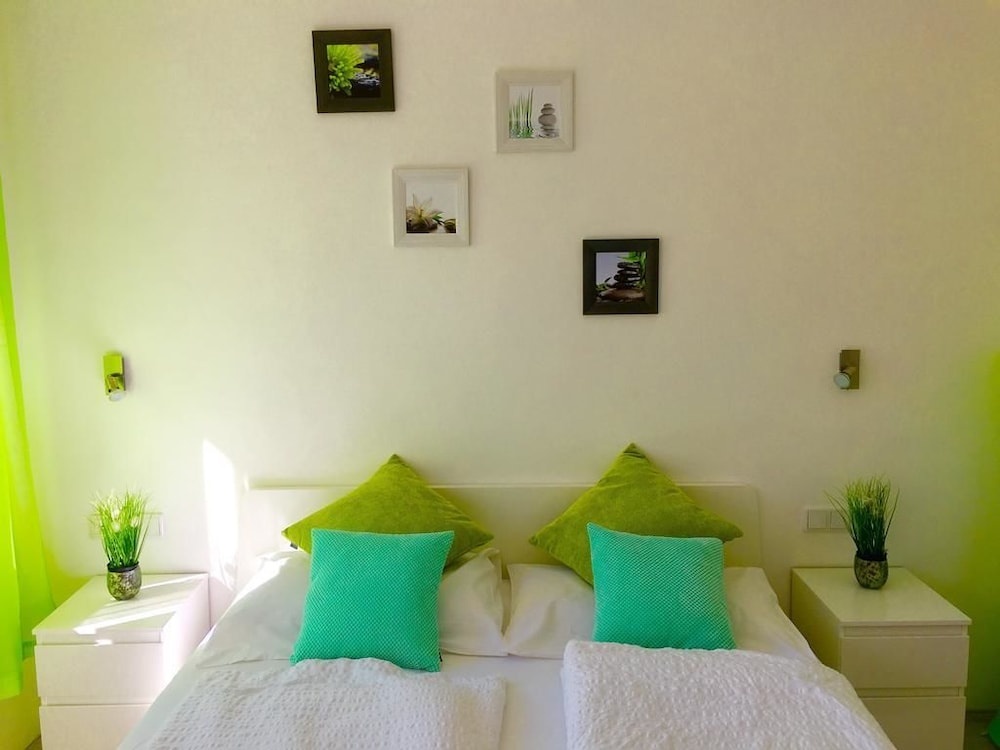 Iceman Rooms — 4