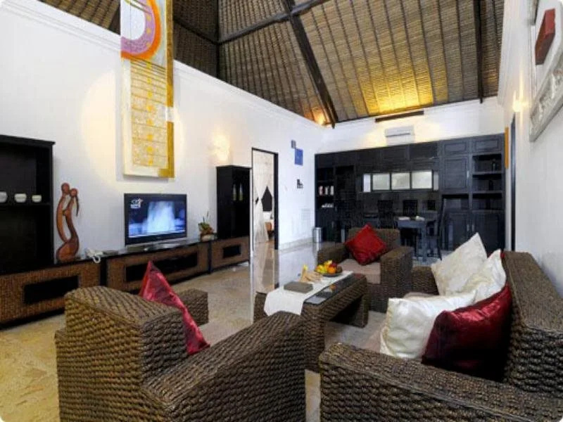 巴厘岛湛蓝之海酒店(Ocean Blue Hotel Bali)