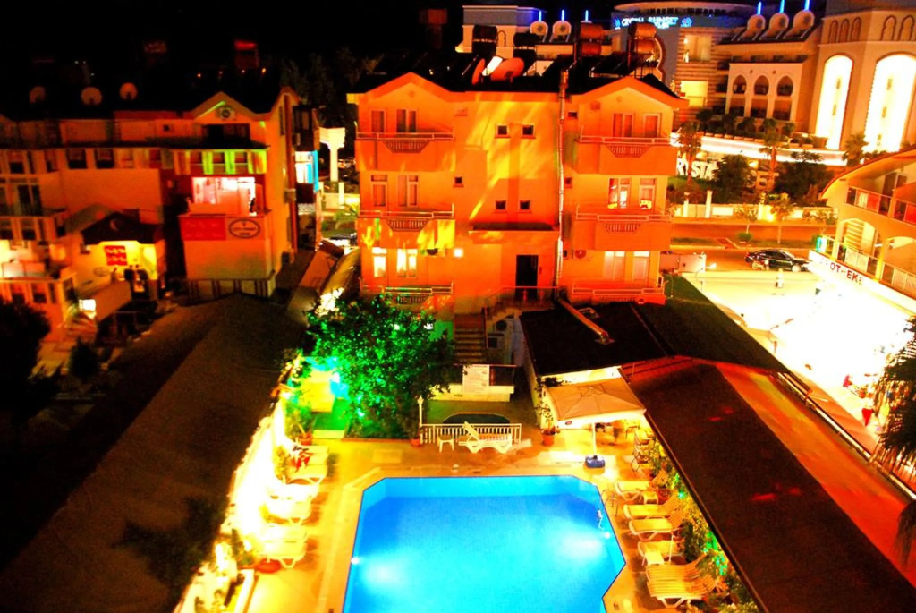 Hotel photo 13