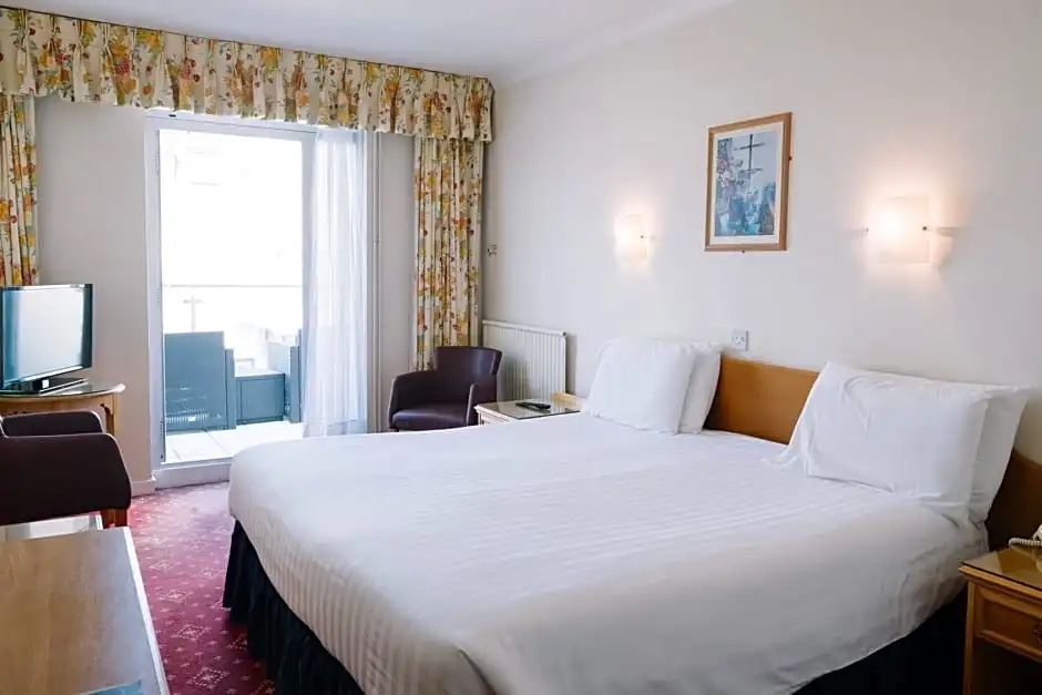 Standard room with balcony and with garden view