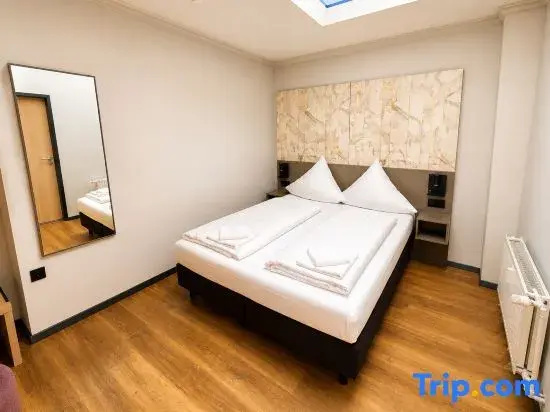 Economy Double room (full double bed)
