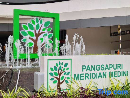 [Next to Lego Land] - Medini Family Suites for 3