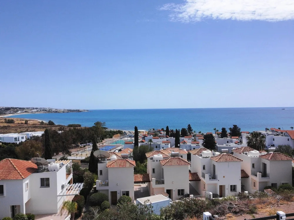 Phaedrus Living: Luxury Seaview Coral Bay Villa