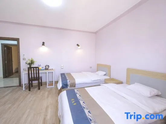 Standard Double room with balcony (full double bed)