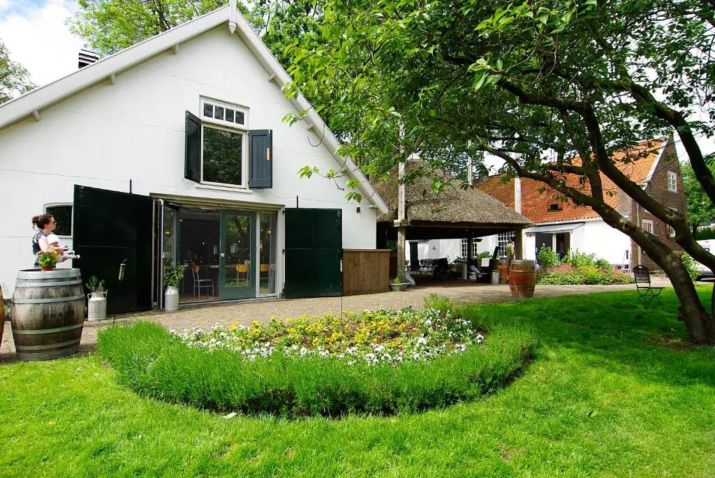 Authentic Farmhouse De Vergulden Eenhoorn