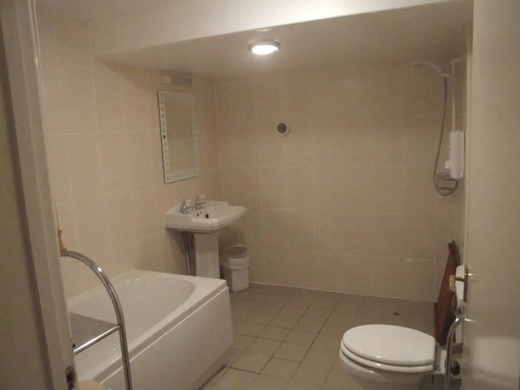 Standard Double Basement room (full double bed)