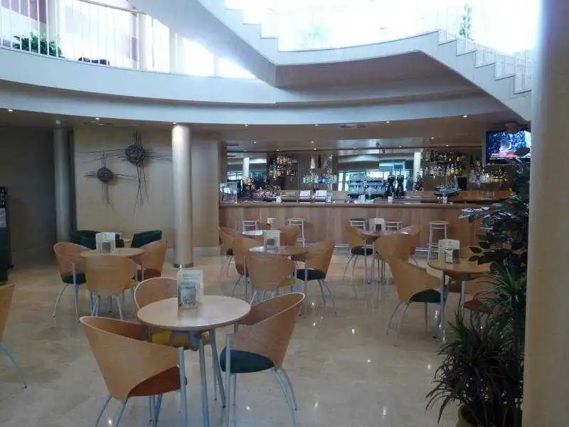 Food & Beverage