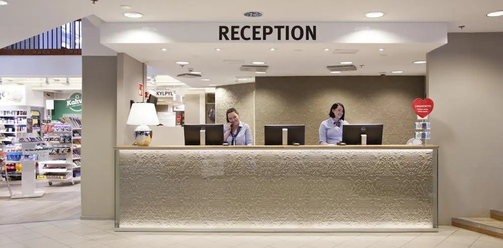 Lobby & Reception