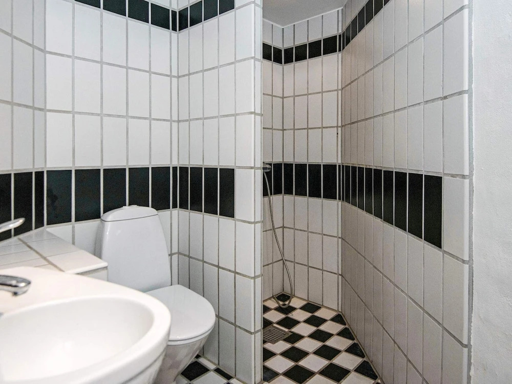 6 Person Holiday Home in Hemmet - фото 7