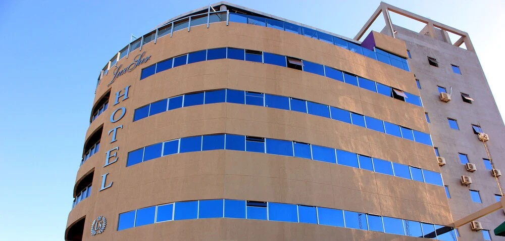 Hotel Luxsur