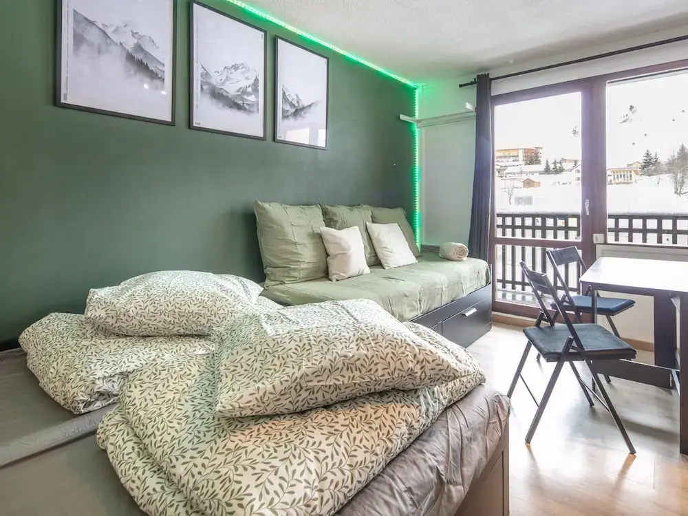 Voir la photo 2 — Cozy Mountain Retreat With Balcony