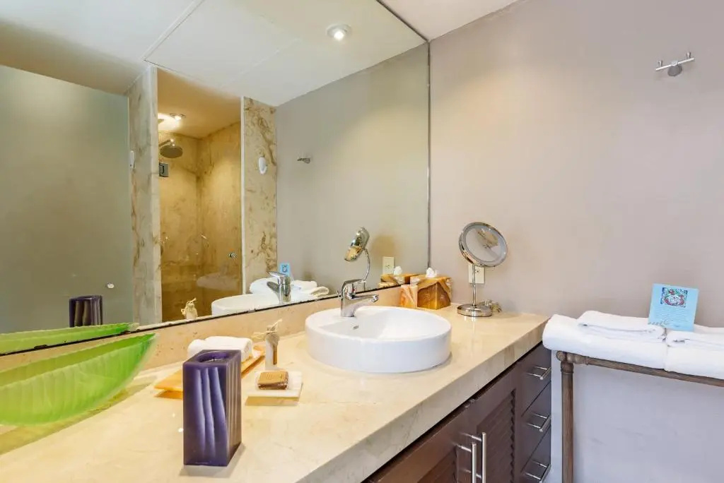 3 Bedrooms Apartment