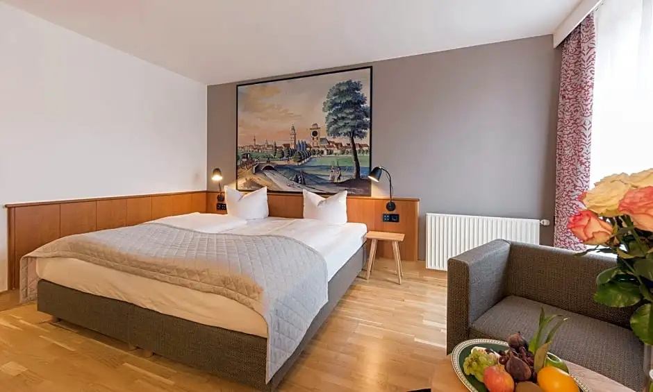 Hotel Bayerischer Hof - Chambres