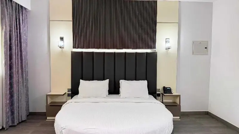 Sharjah Royal Tulip Hotel apartment - Chambres