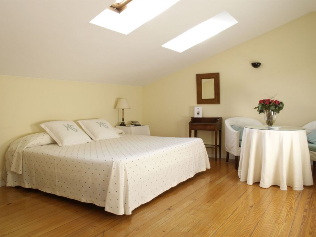 Hotel Sauce by null