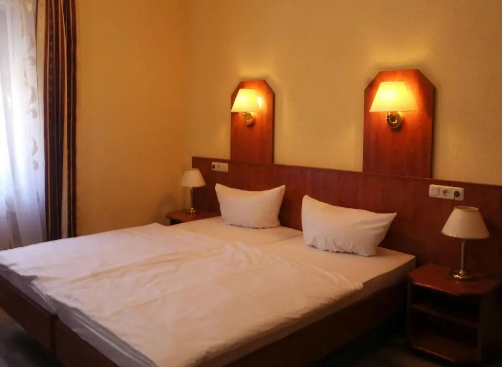 Standard Double room (full double bed)