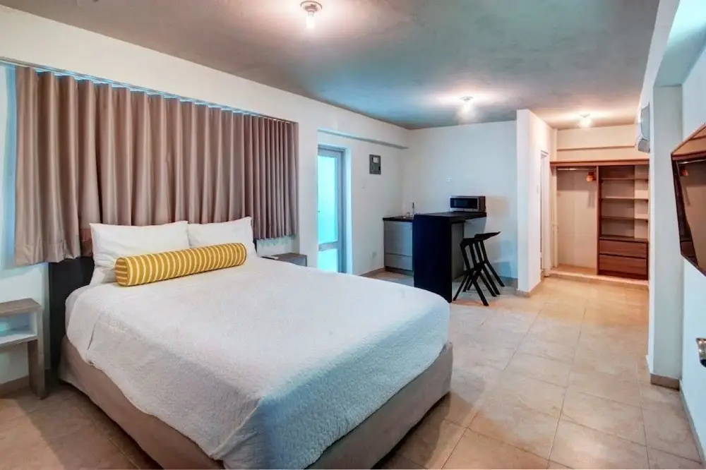 1 Bedroom Deluxe Double room (full double bed)