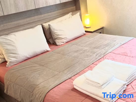 3337 - Luxurious City View Studio Condo in Muang Pattaya with Pool Access