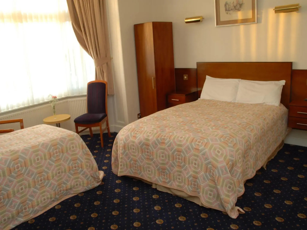 Gatwick Cambridge Hotel - Général