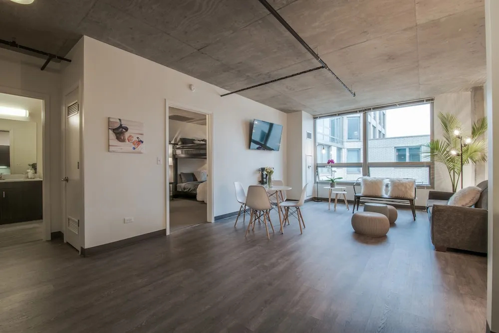 Deluxe Apartment