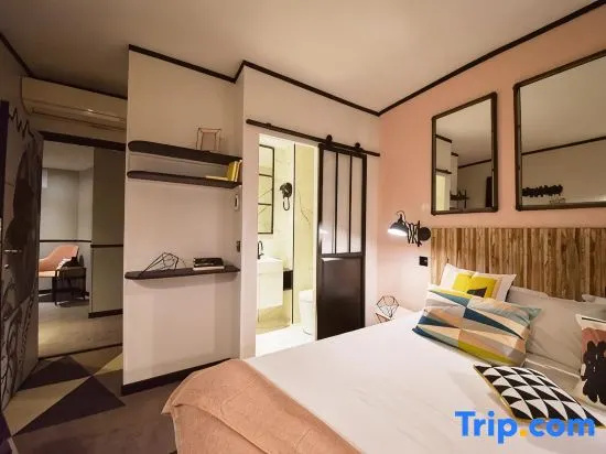 Madrigal hotel 171