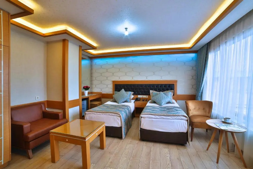 Deluxe Double room with sea view full double bed
