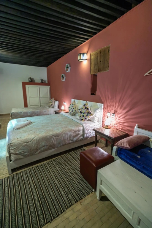 Comfort room