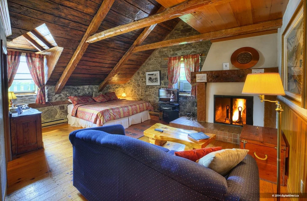 Auberge Baker Restaurant by null