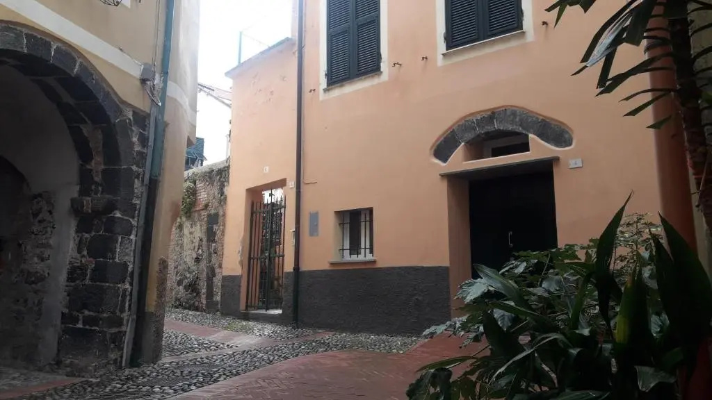 LUIGINA House - Check in at Via Giuseppe Garibaldi n 104