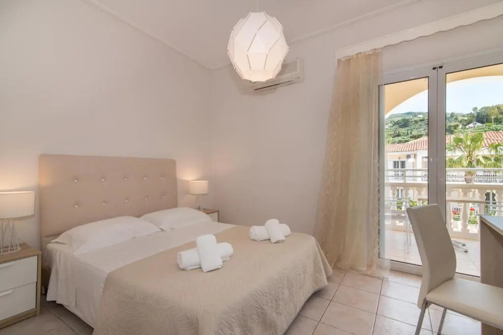 1 Bedroom Apartment with pool view