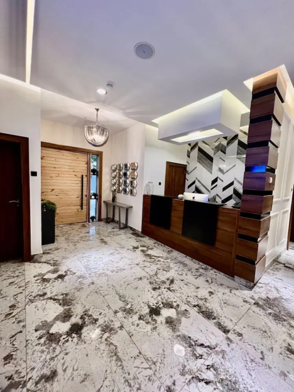Luxor Apartments