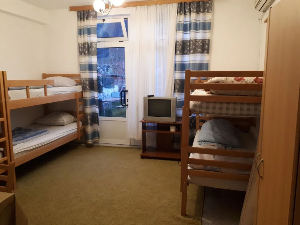 Bed in Dorm with balcony