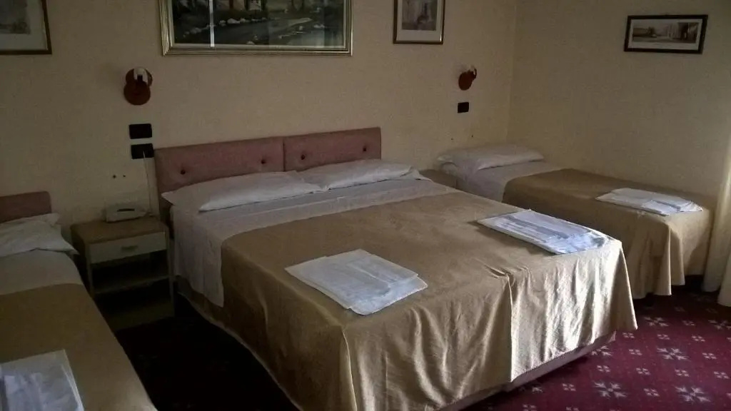 Hotel Parigi - Chambres