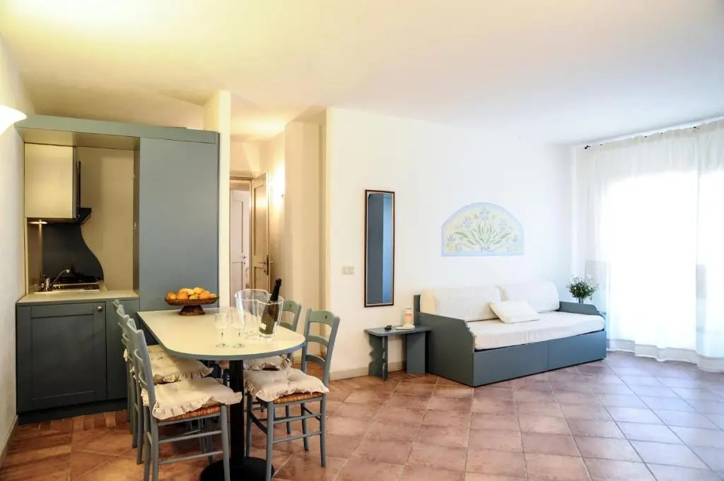 2 Bedrooms Apartment