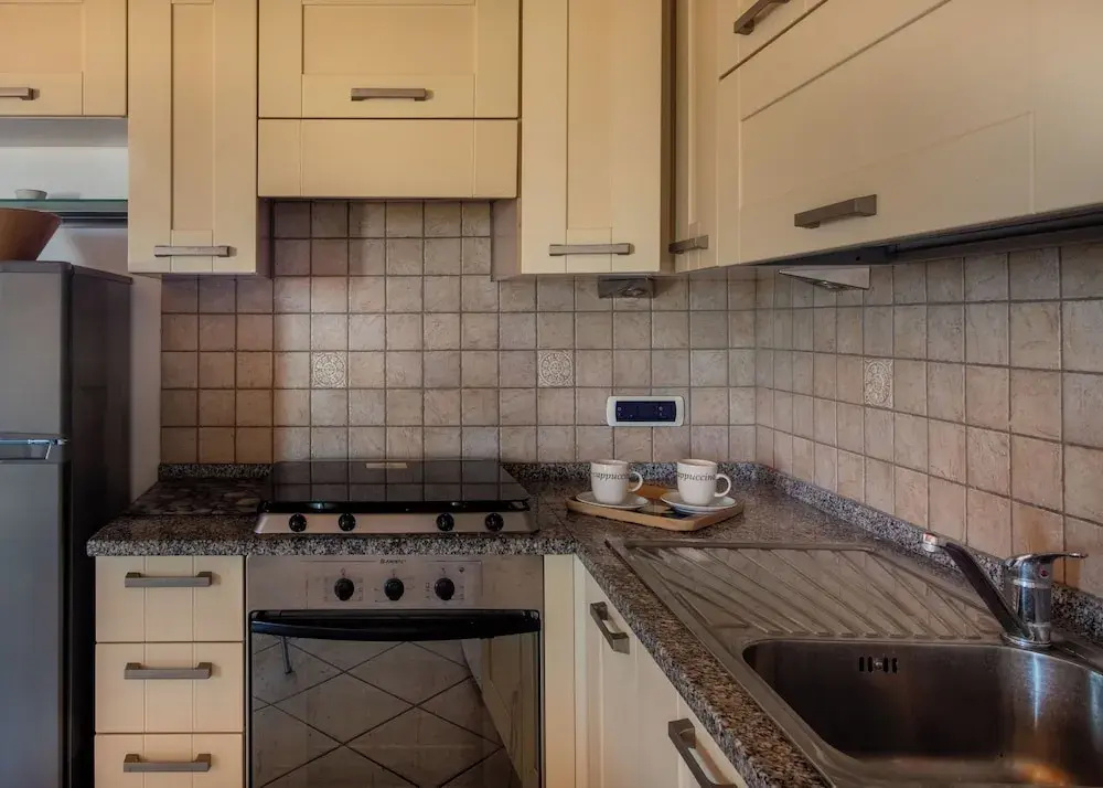 3 Bedrooms Apartment