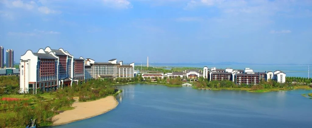 Beach & Waterfront