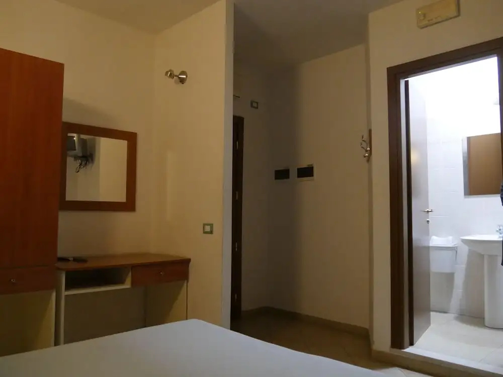 Standard Triple room with balcony