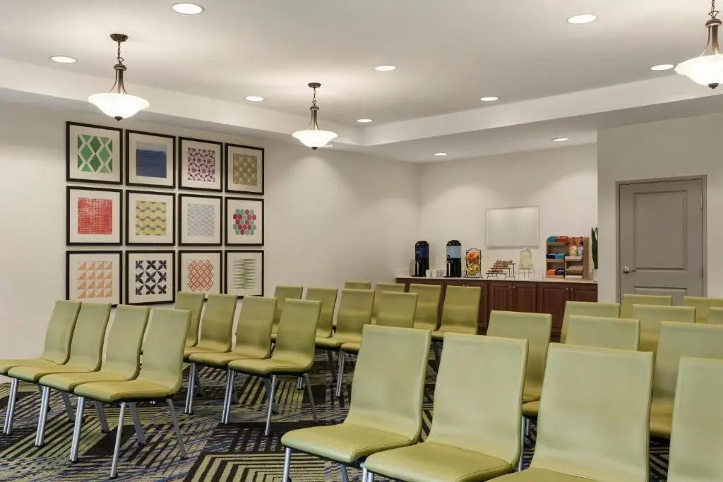 Holiday Inn Express & Suites Mt. Pleasant by IHG - Général