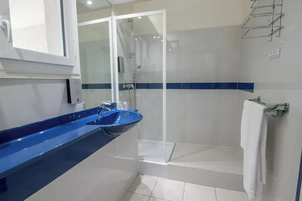Superior Double room (full double bed)