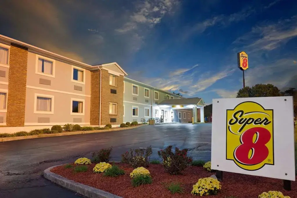 Super 8 Lexington Winchester Rd