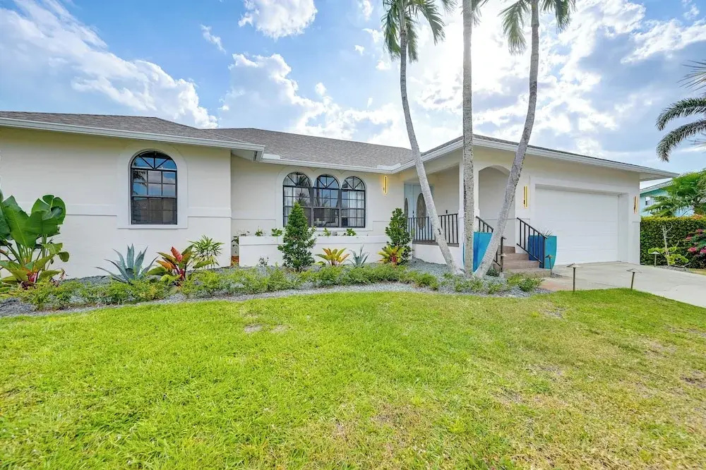 Private Pool, Patio & Peace: Marco Island Getaway