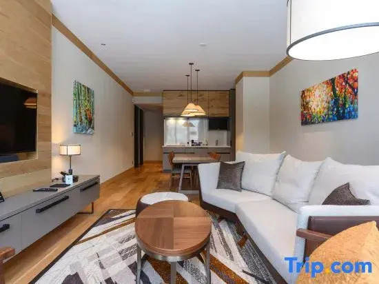 Yu Kiroro, Ski-In Ski-Out Luxury Residences