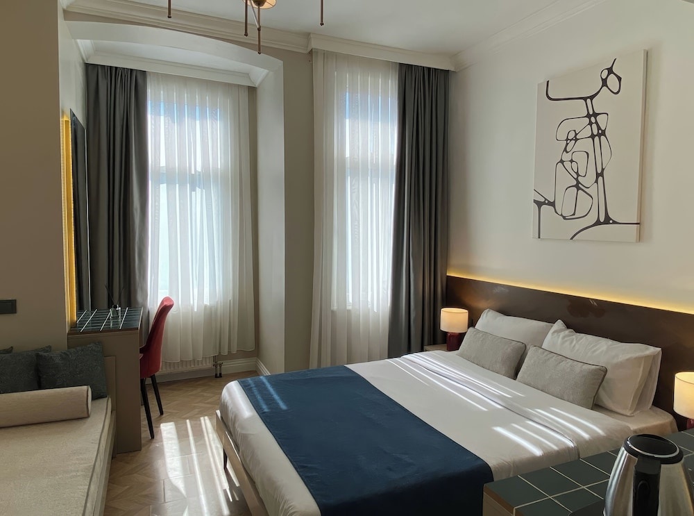 Pera Standard Rooms — 3