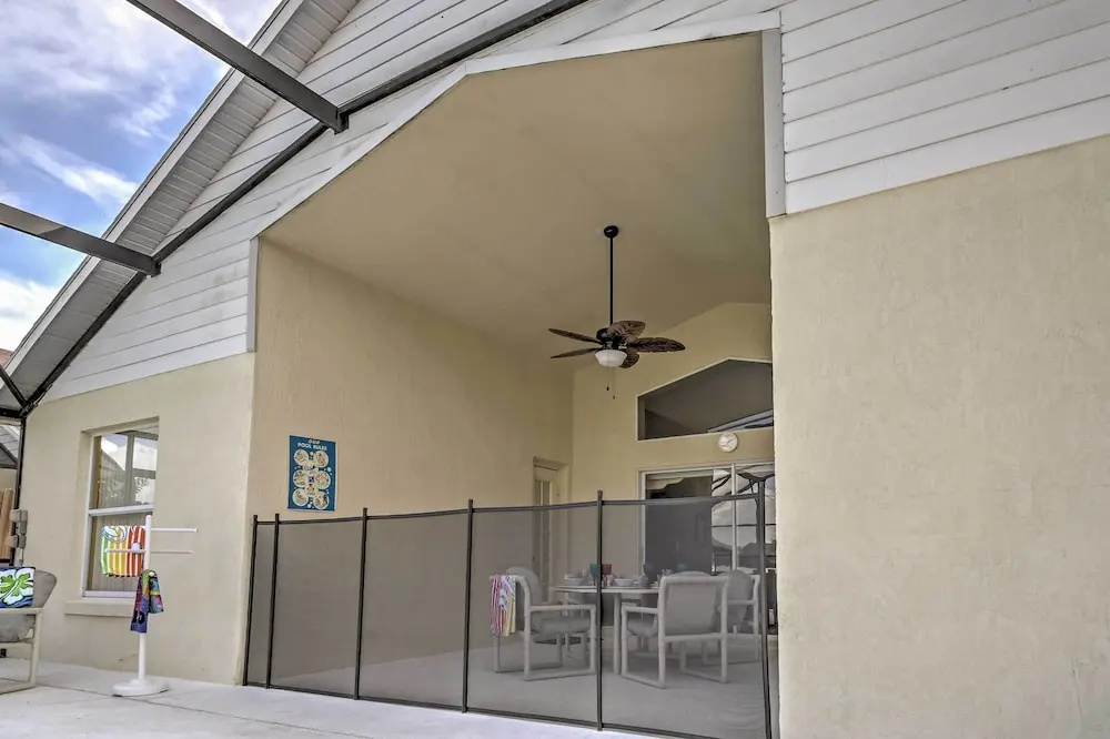 Beautiful Kissimmee Home - 5 Mi to Disney World!