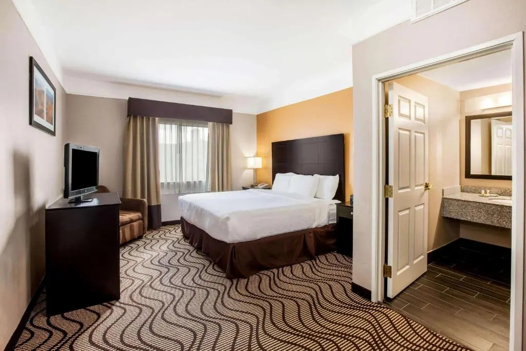 La Quinta Inn & Suites by Wyndham Pasadena - Chambres