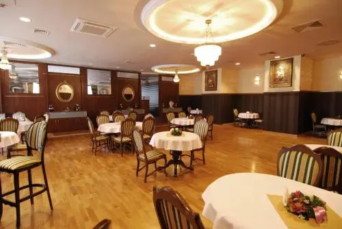 Hotel photo 12