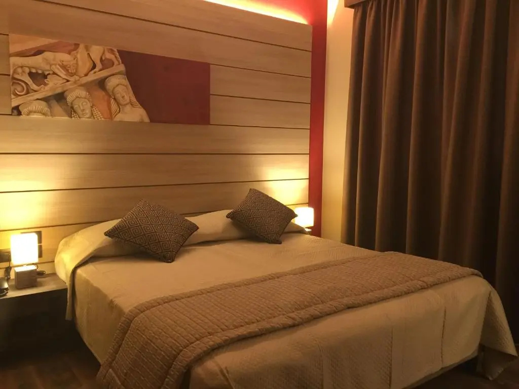 Standard Double room with garden view (full double bed)